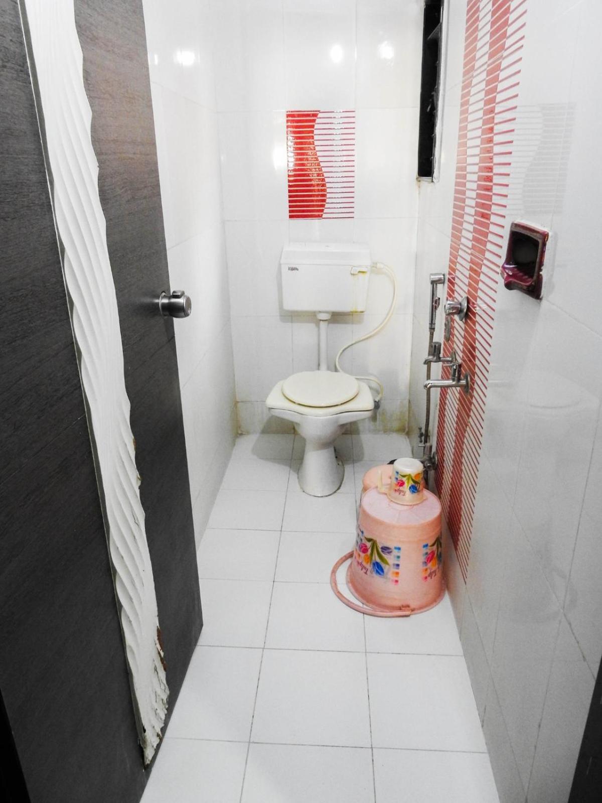 Hotel Shri Sai Darshan Ширди Екстериор снимка